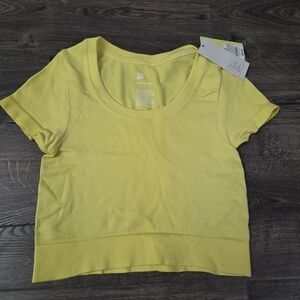 Women's Cropped Active Top By All In Motion Size XS NWT